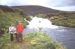 Börn við Foss