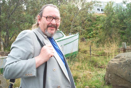Ketil í gardinum