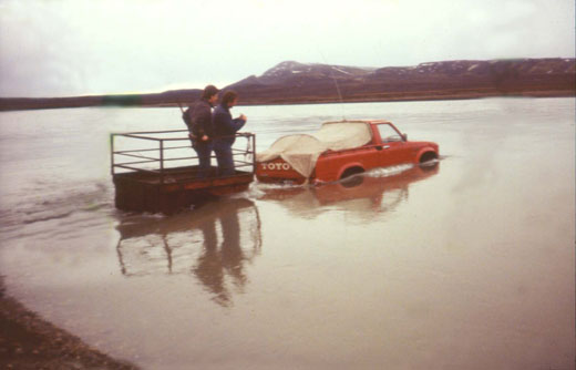 Yfir Túná 2 leit 1983